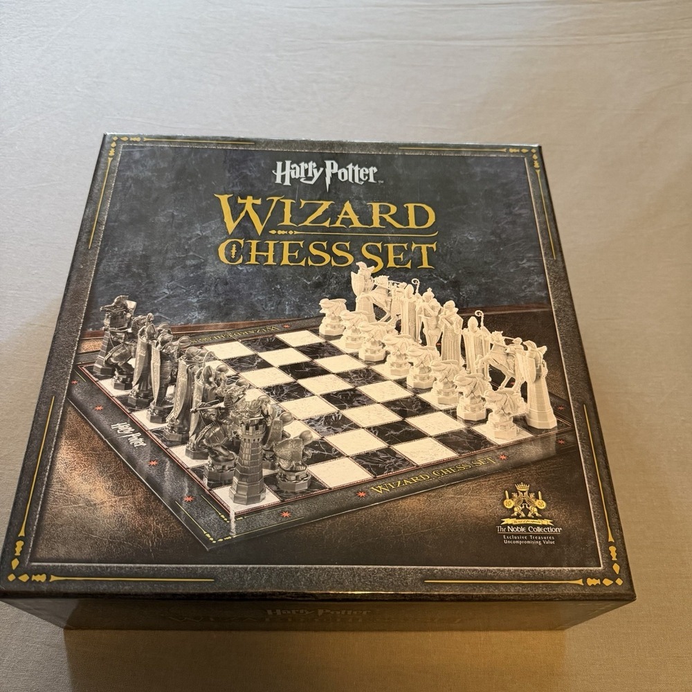 Harry Potter Wizard Chess Set The Noble Collection Complete Excellent Condition